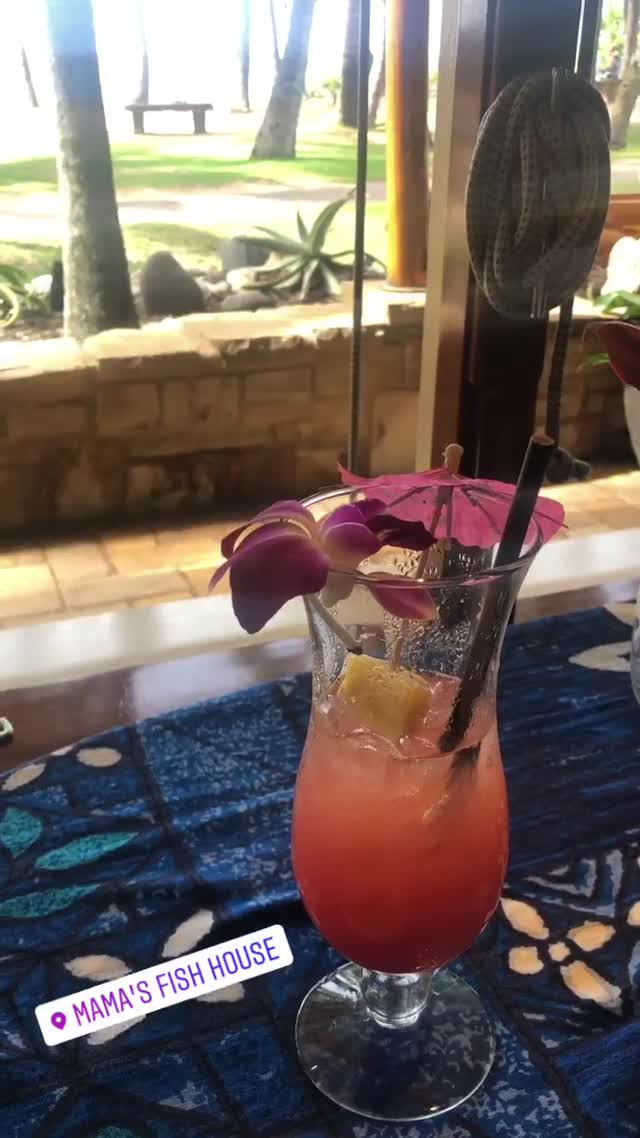 Vanessa Rallonza Relaxing Tropical Escape (Video)