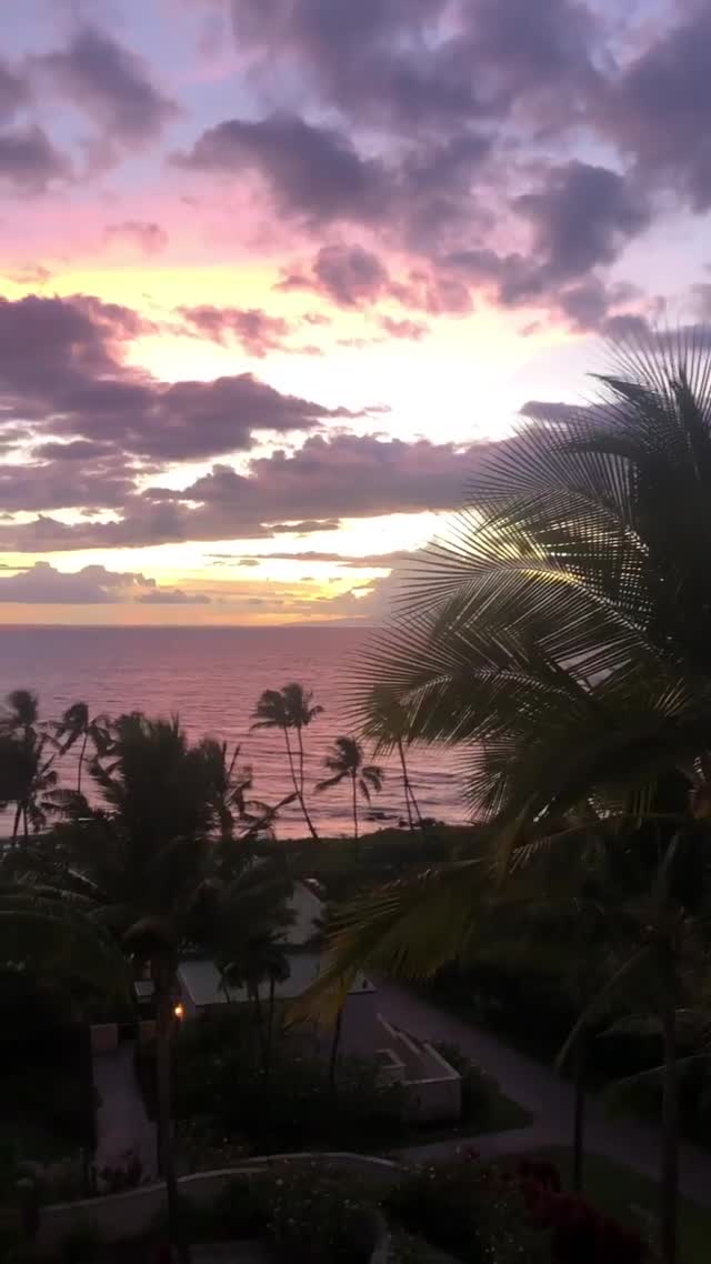 Vanessa Rallonza Sunset Serenity Ocean Beauty (Video)