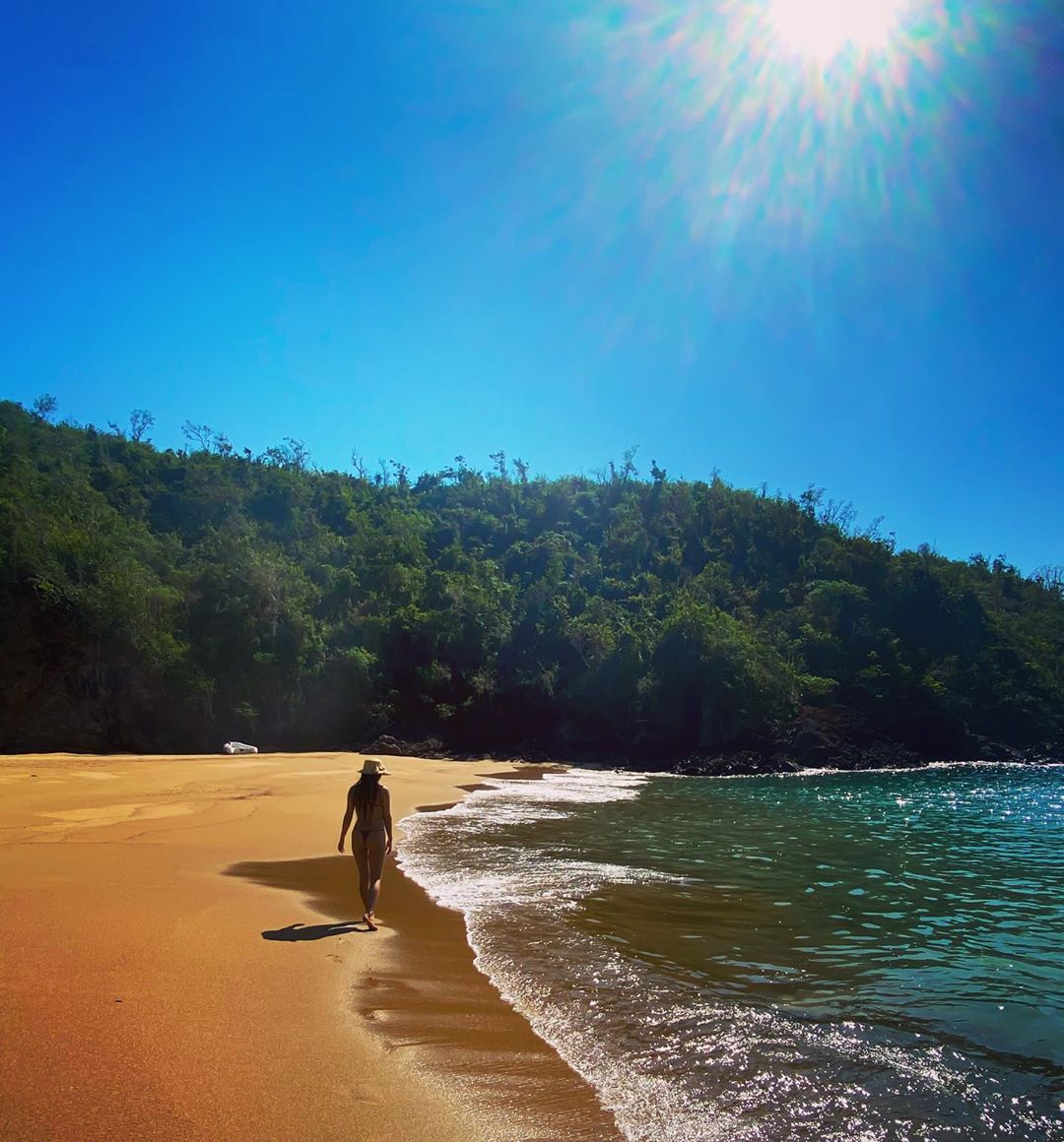 Vanessa Rallonza Reminisces on Serene Beach Coastline