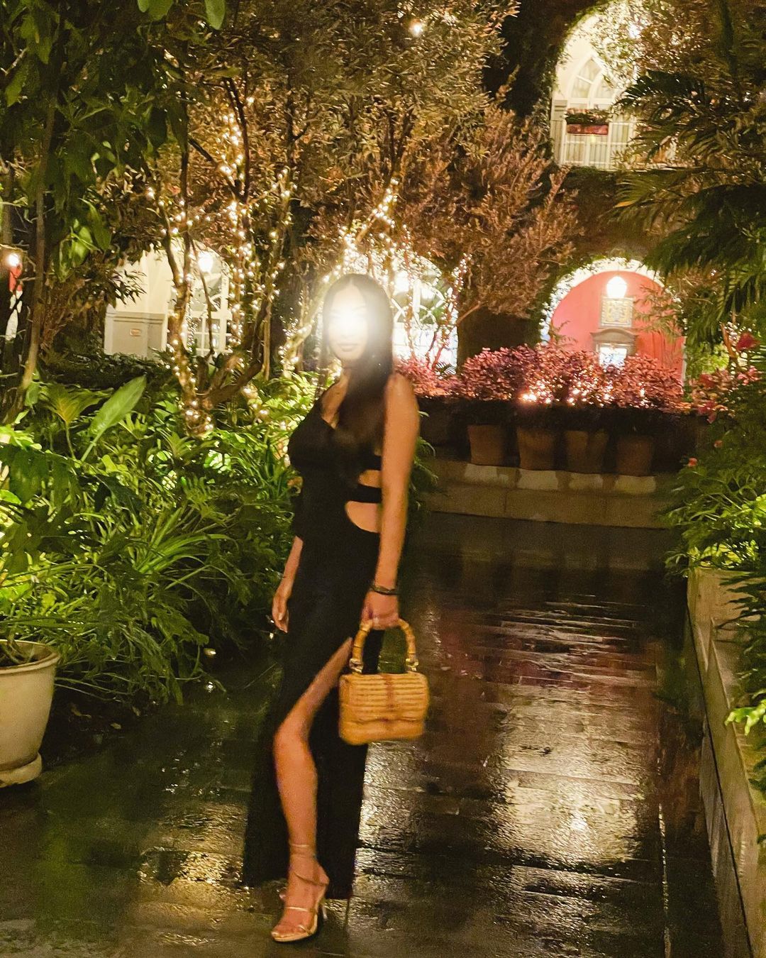 Vanessa Rallonza: After-Dinner City Glow - Sophisticated Radiance